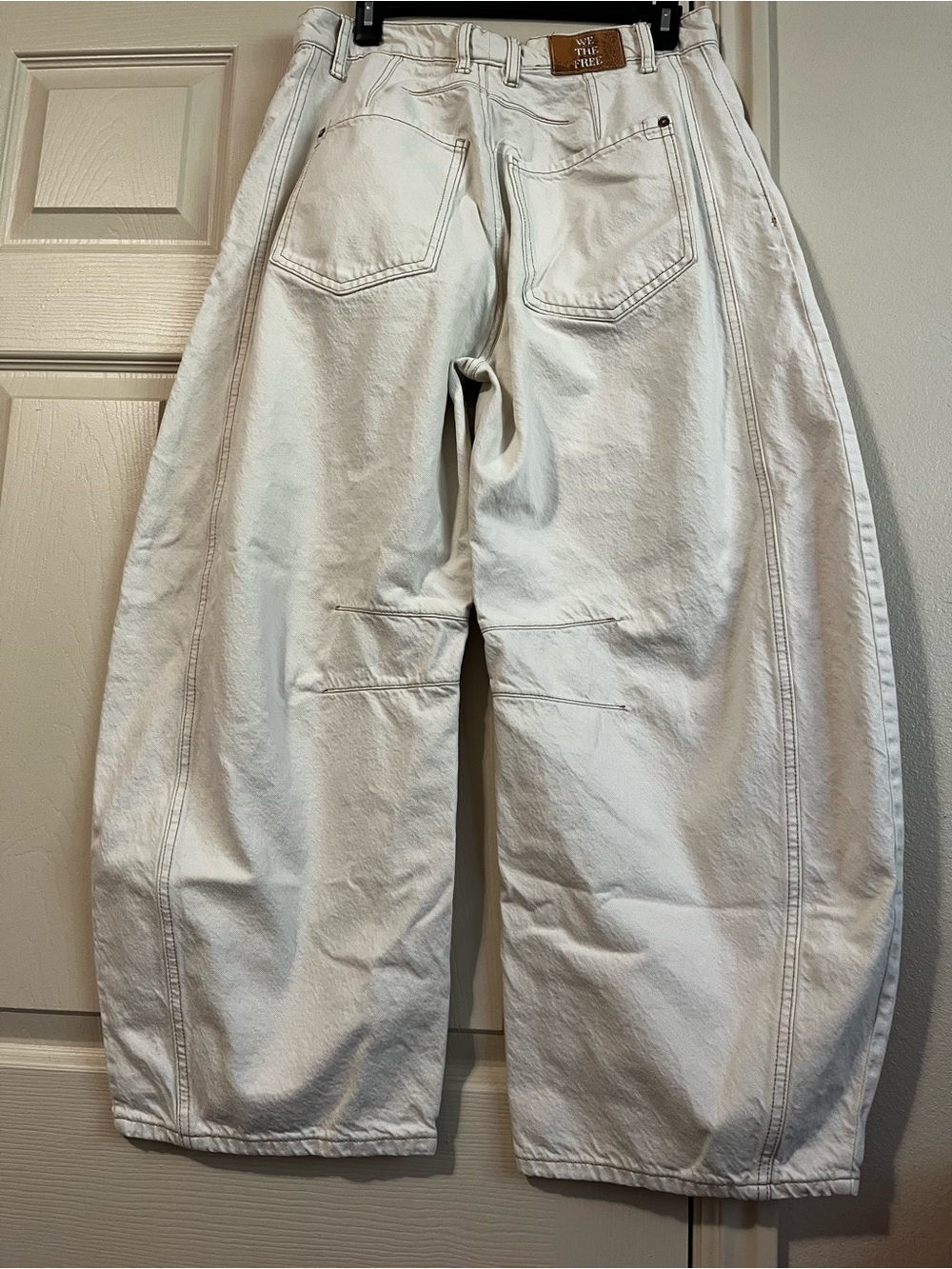 We The Free Good Luck Mid-Rise Barrel Wide-Leg Cream Jeans Women’s Size 30 - Picture 5 of 11